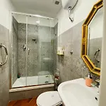 Realpartenope 284 فندق مبيت وإفطار 4*