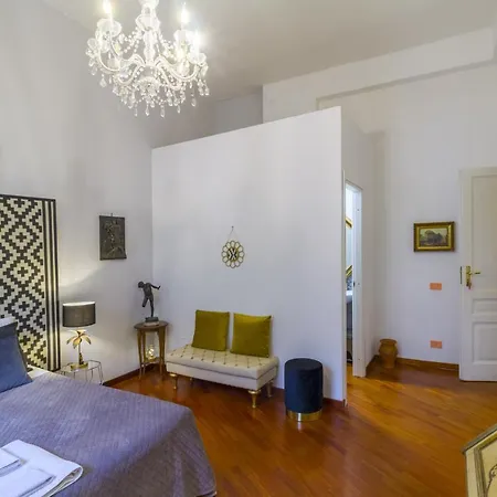 Alojamento de Acomodação e Pequeno-almoço Realpartenope 284