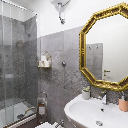 Realpartenope 284 Alojamento de Acomodação e Pequeno-almoço 4*