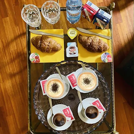 Realpartenope 284 Alojamento de Acomodação e Pequeno-almoço Nápoles