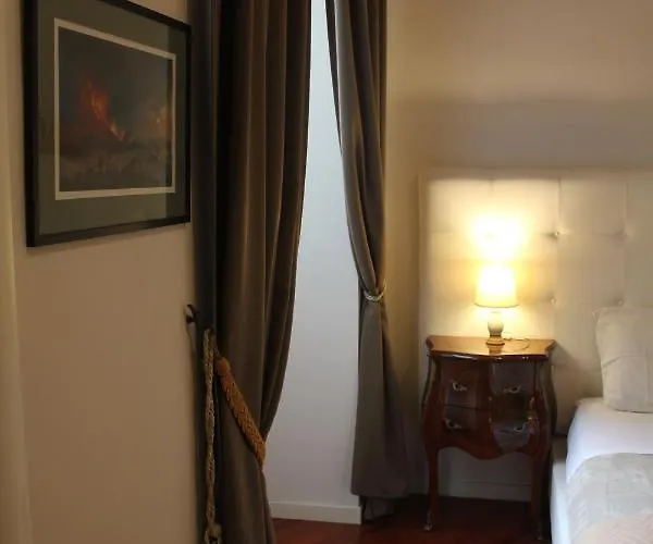 ベッド・アンド・ブレックファスト Realpartenope 284 4*