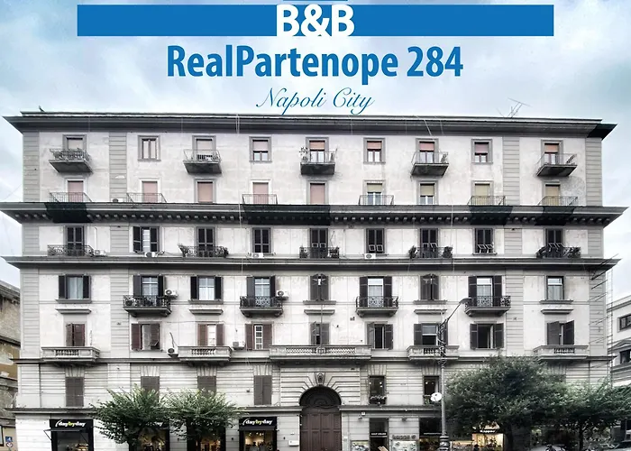 Realpartenope 284 Bed & Breakfast 4*