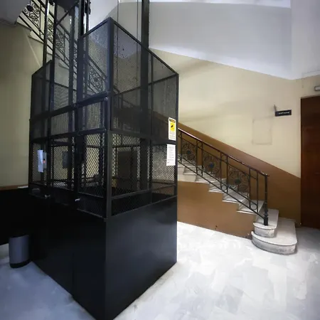 Realpartenope 284 Nocleg ze śniadaniem 4*